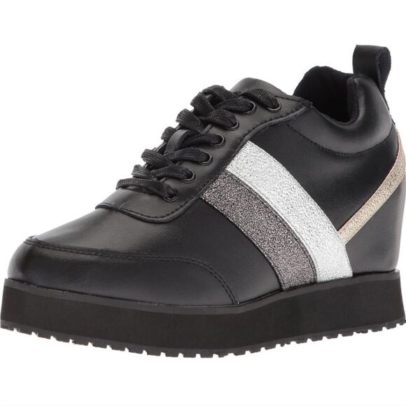 NIB Very Volatile Sarita Wedge Sneaker - Picture 2 of 8